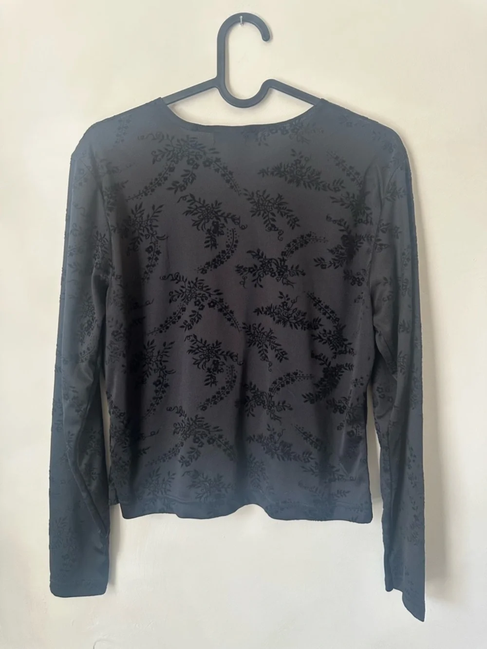Betty Blue Black Floral-Pattern Button-Front Shirt - Picture 2 of 5